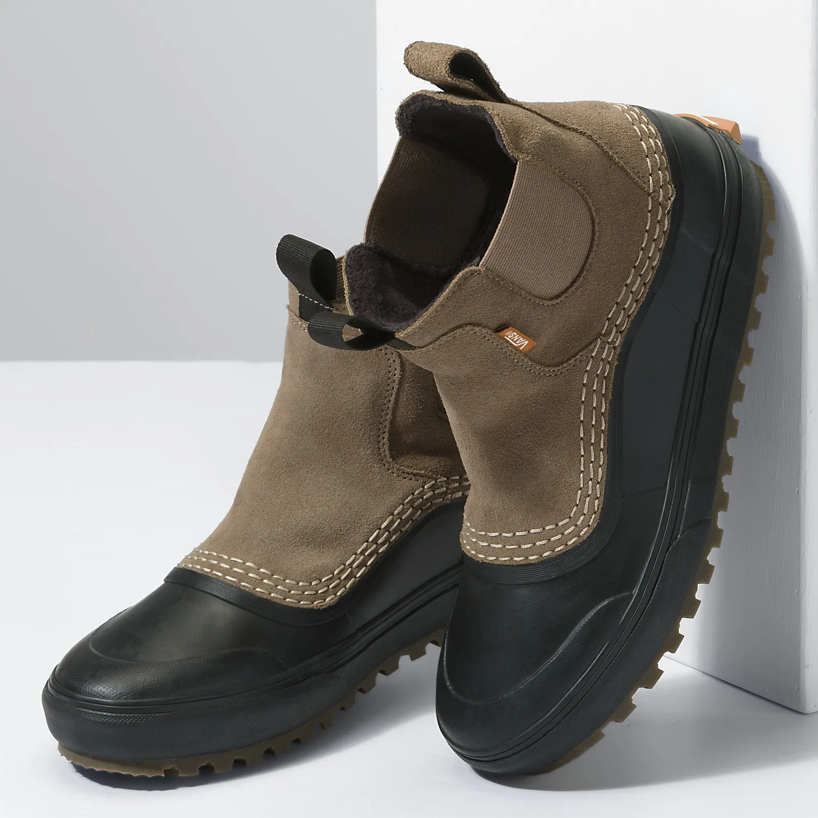 Vans Standard Mid MTE Chelsea Boot - Walnut/Gum